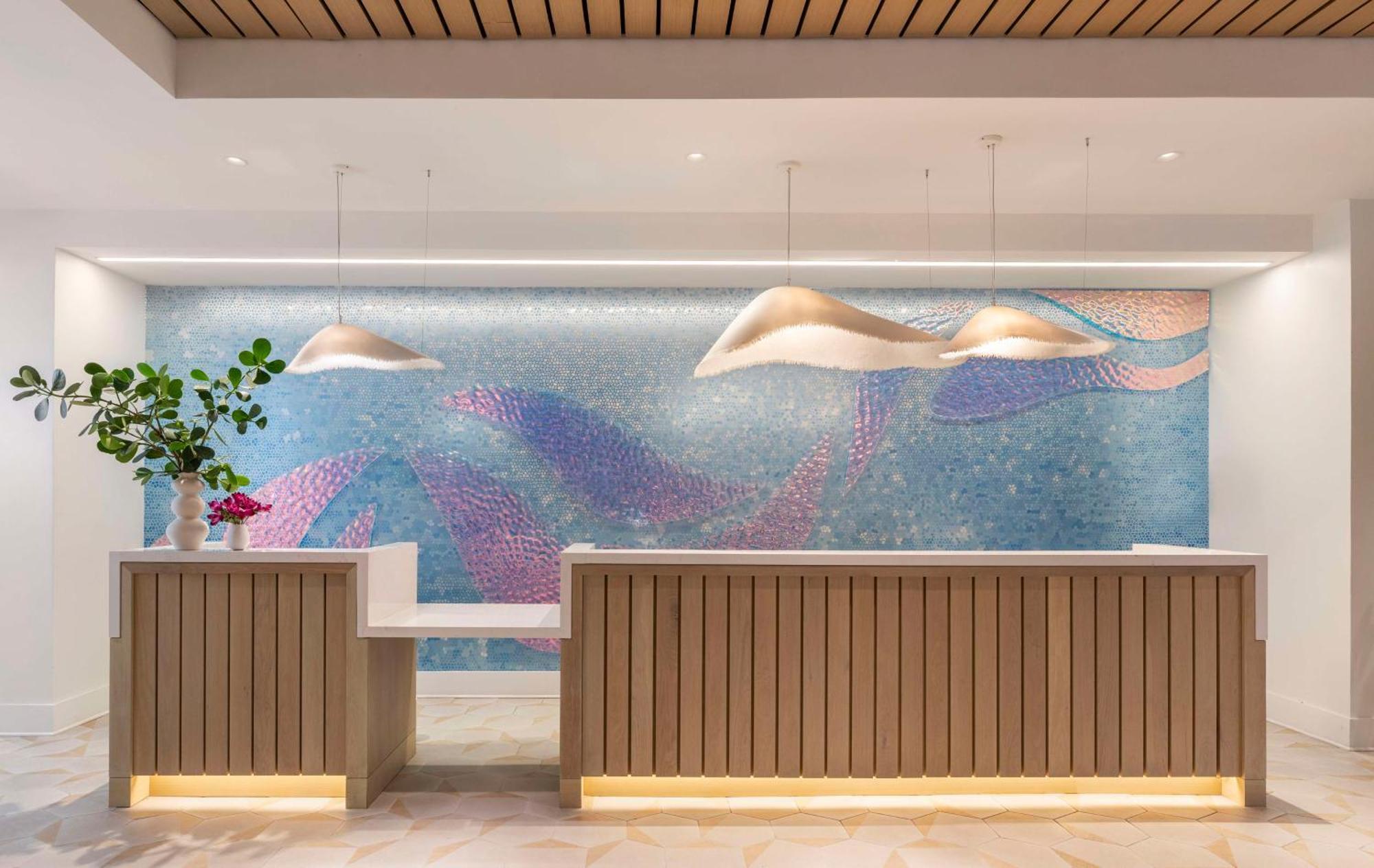 The Singer Oceanfront Resort, Curio Collection By Hilton Riviera Beach Extérieur photo